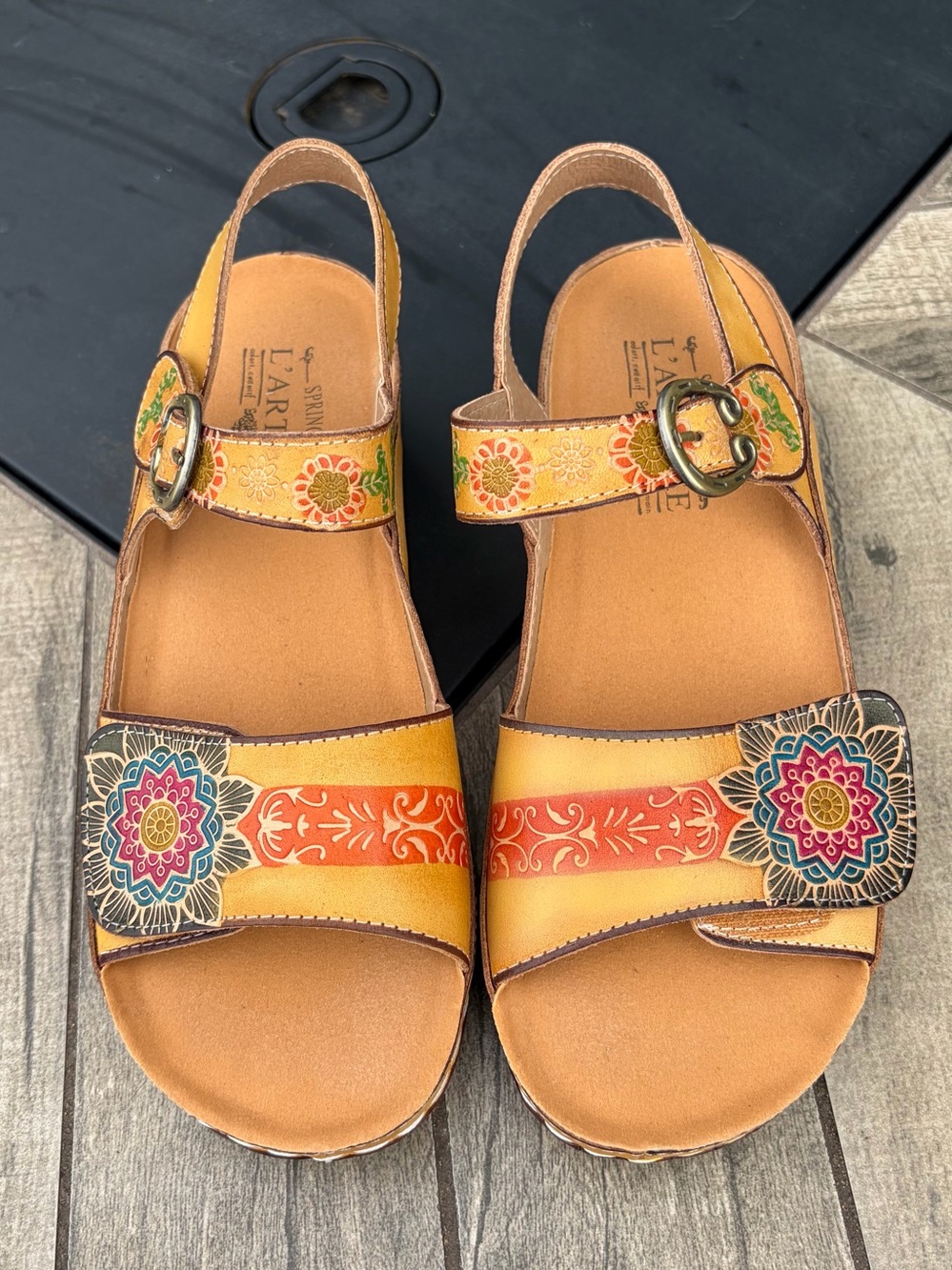 L'Artiste Spring Step 38 US 8 Natural Yellow Leather Wedge Sandal Roshni NWOB - Picture 3 of 11